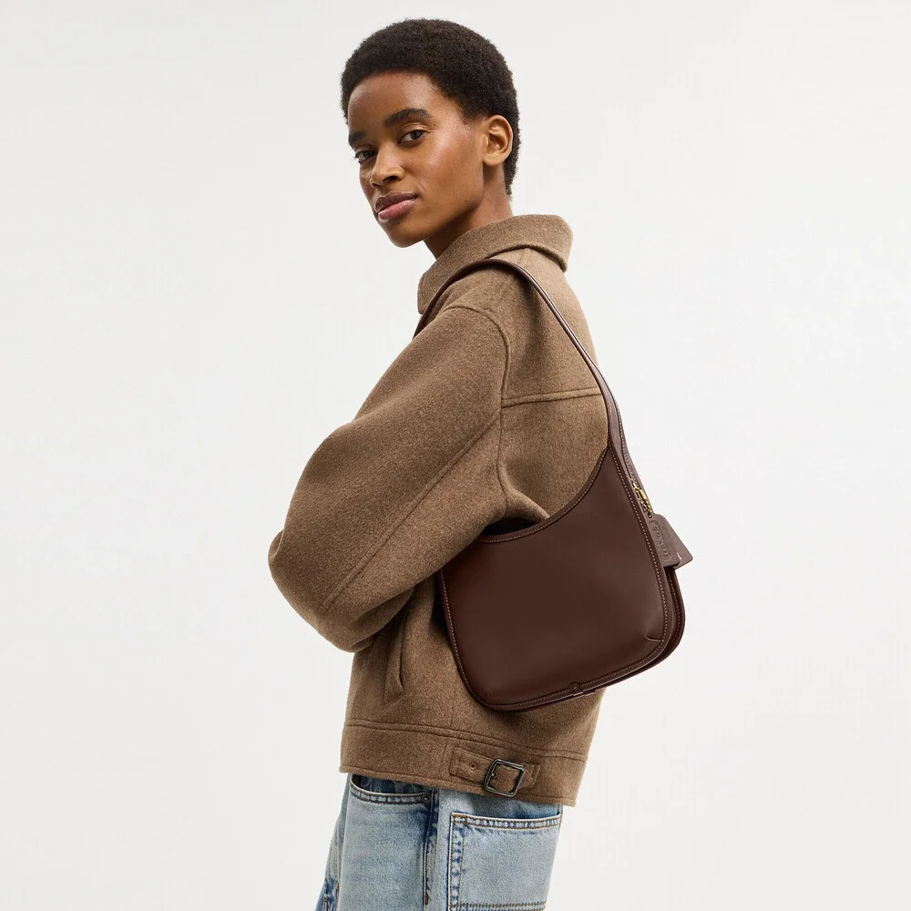 Coach  Curve Zip Bag